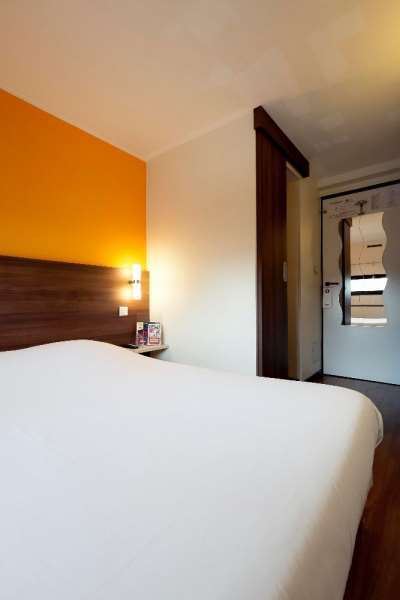 Brit Hotel Lyon Eurexpo Bron Quarto foto
